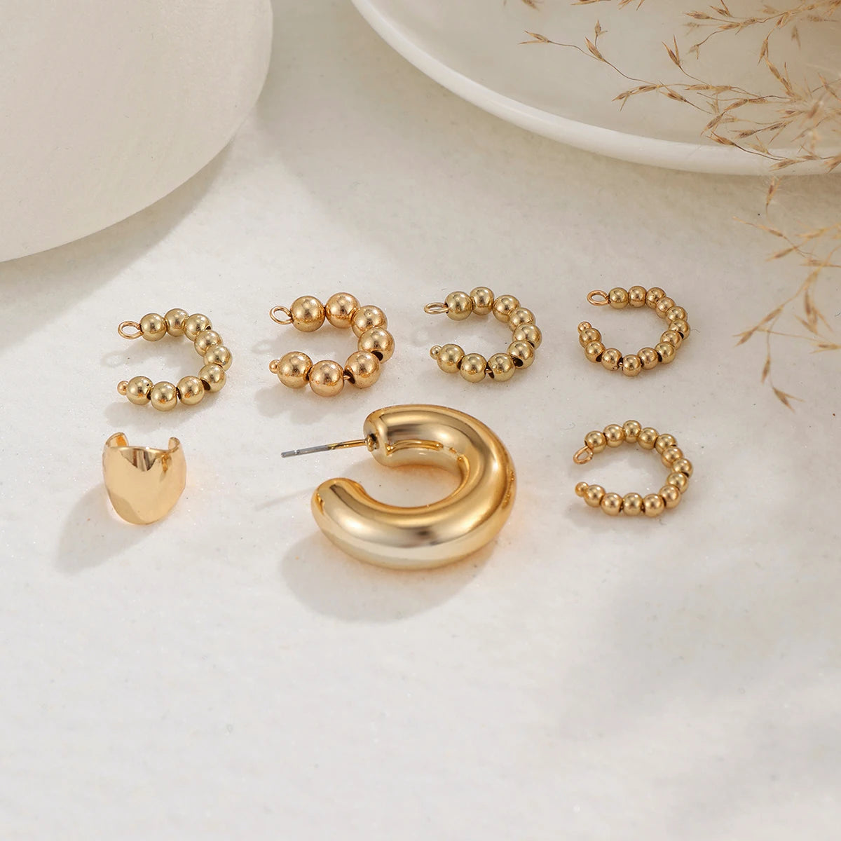 Ingemark 7Pcs/Set Punk Trendy CCB Beads Clip Earrings for Women Vintage Geometry Metal C Shape Earring Party Jewelry Accessories